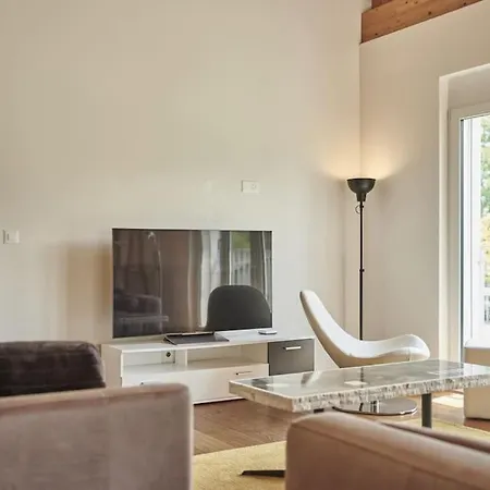 Terrace Vista Apartment *